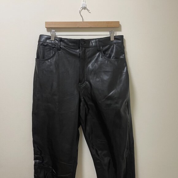 Abercrombie & Fitch 90s Straight Ultra High Rise Vegan Leather Pant sz 32 - Picture 5 of 15